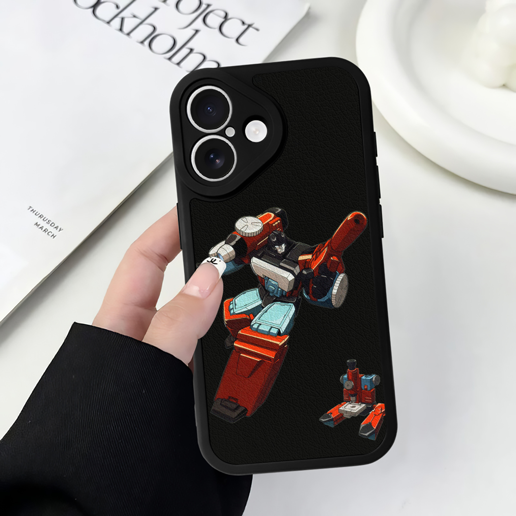 （画像用）  【iPhone 16シリーズ対応】シリコンスマホケース（レザー調） 材質：シリコン